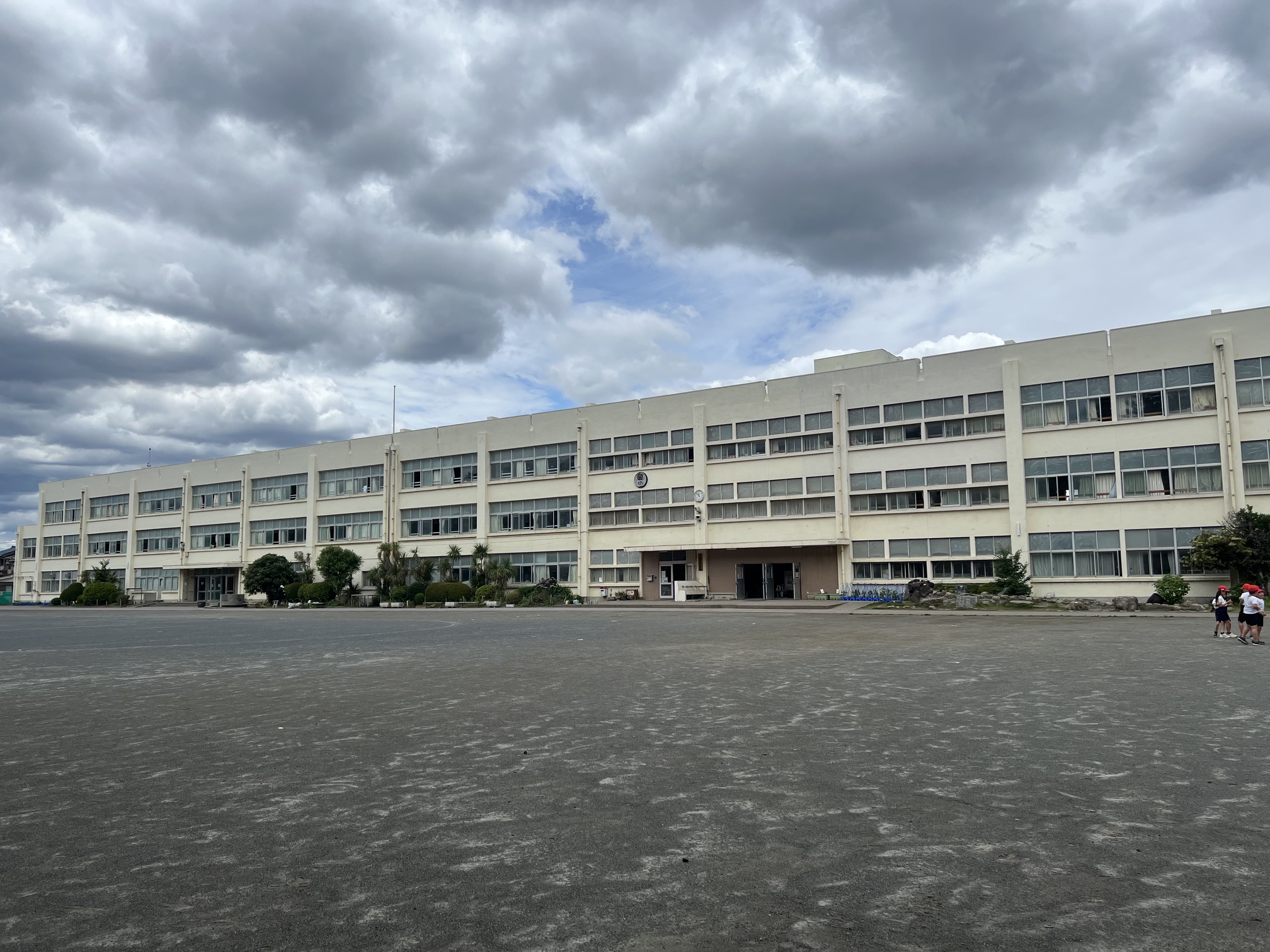 西鶴間小学校の歯科健診